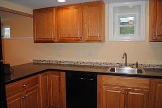 1st image of 2 E Catherine St
