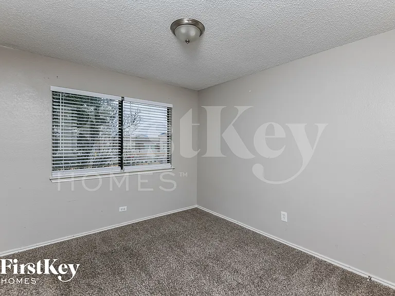 4213 Amy Dr — Photo 12