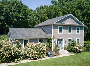 18 Cow Hill Rd, Groton, CT 06340