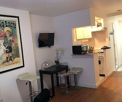 3rd image of 802 9th Ave APT 1B