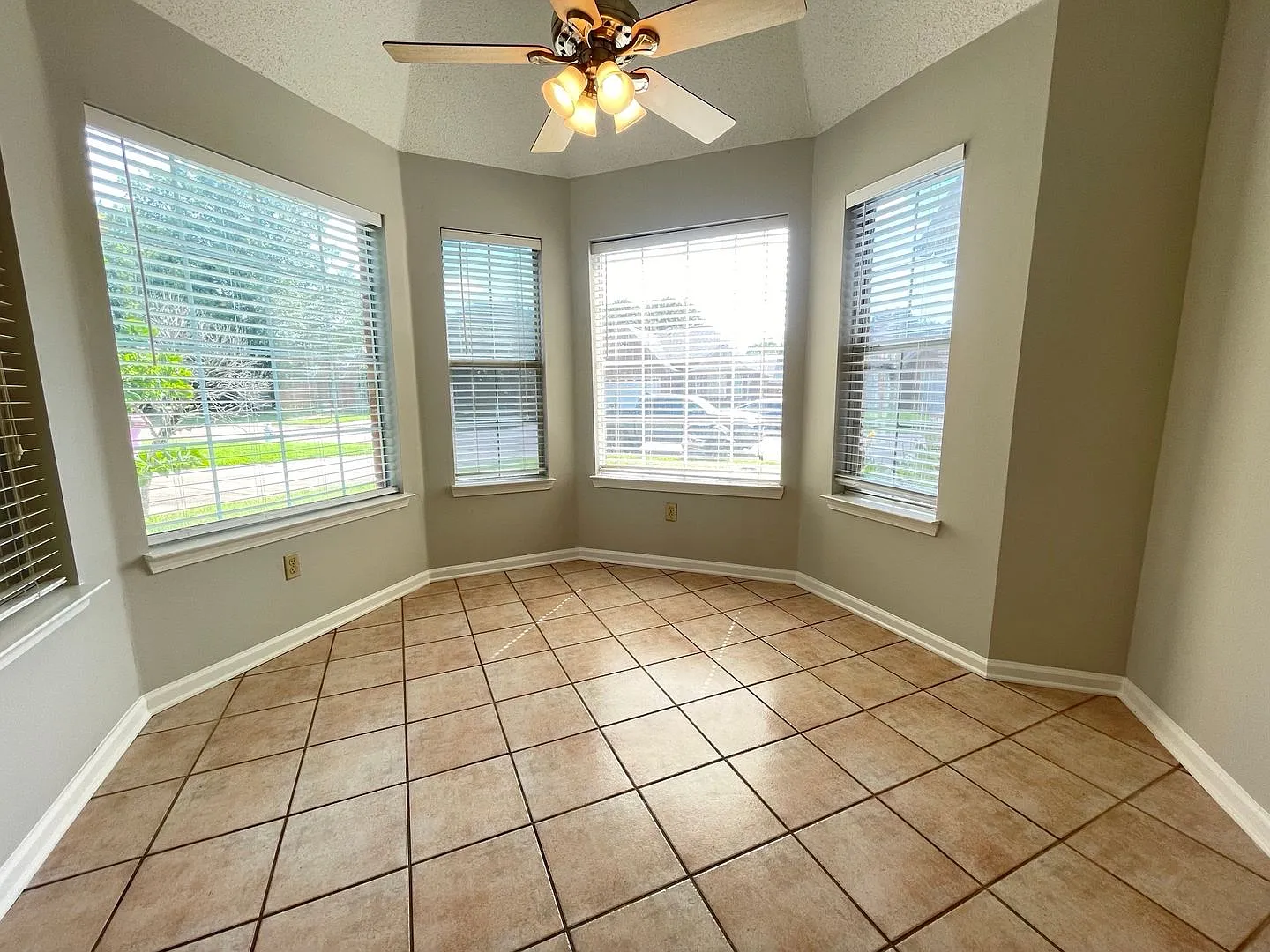 5884 Alexandria, new paint, new hardwood floors throughout!, — Photo 4