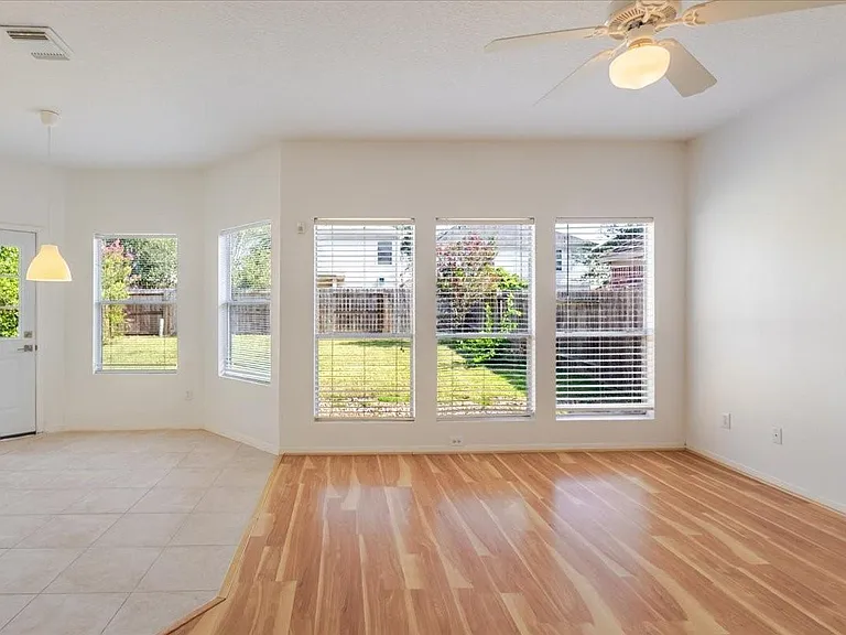 19510 Maywood Falls Cir — Photo 2