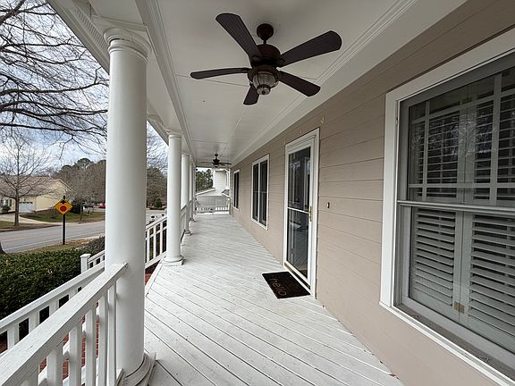 3rd image of 700 Sprunt St