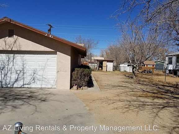 3rd image of 3841 E Hearne Ave