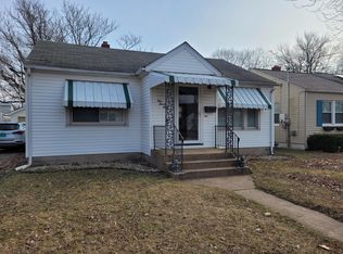 475 Prospect St, Wood River, IL 62095