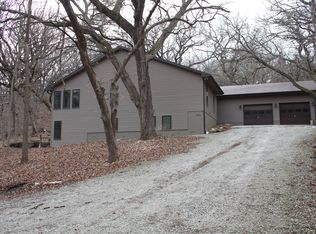 9615 Oak Valley Rd, Blair, NE 68008