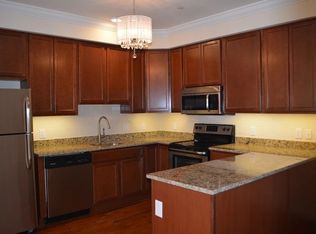 48 Burling Ln, New Rochelle, NY 10801