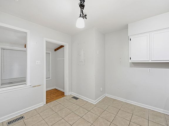 5th image of 1407 Midgett Dr