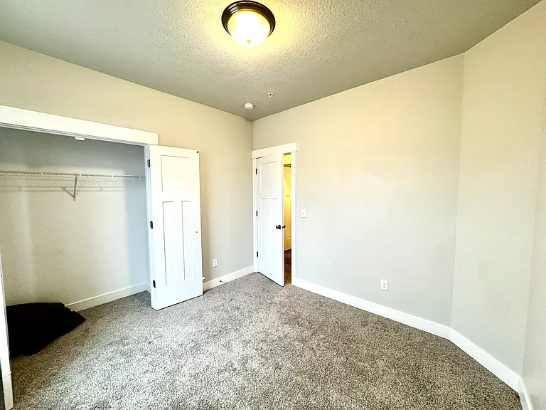 14514 S Ronan Ln #302 — Photo 11