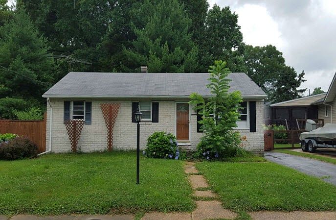 1st image of 4 S Park Ct