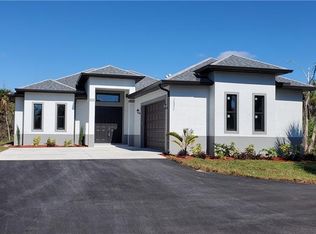 131 41st Ave NE, Naples, FL 34120