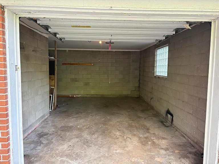 1043 Spinning Rd #1 — Photo 11