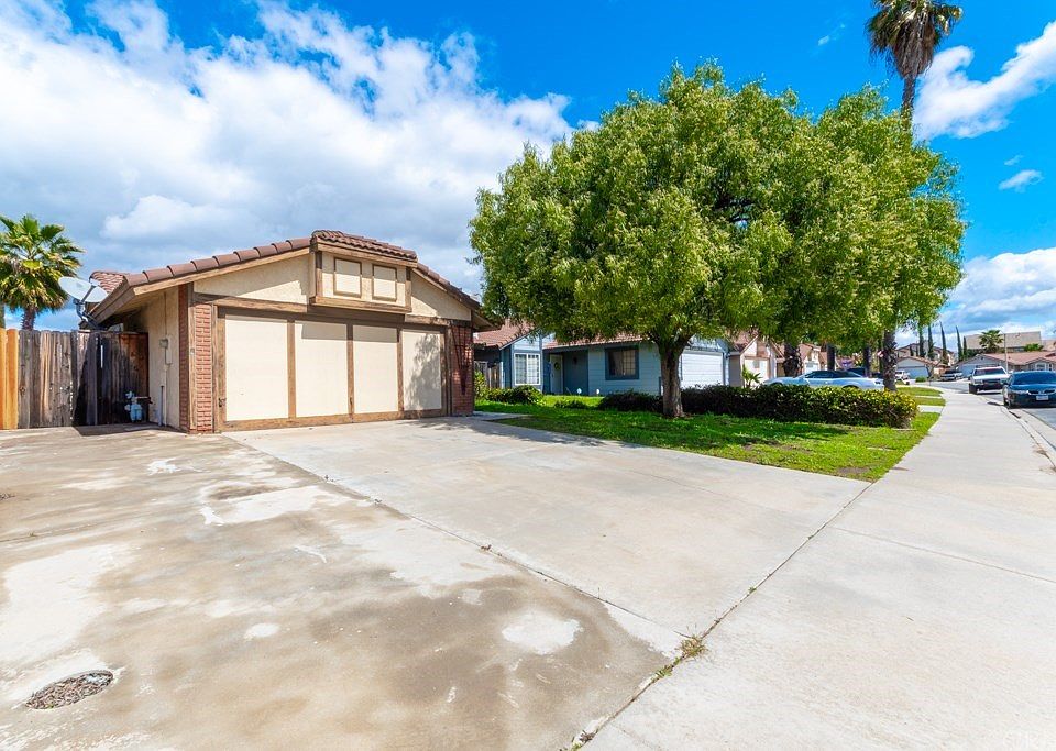 1st image of 29690 Eagle Crest Ave