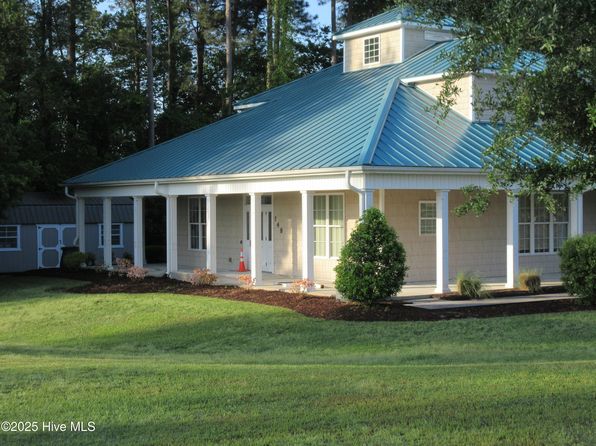303 Walkens Woods Lane, Jacksonville, NC 28546
