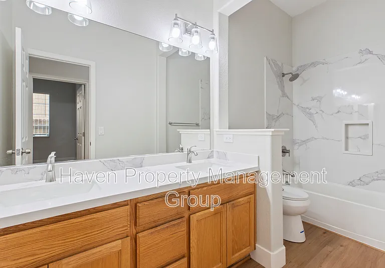 1659 Whispering Wind Dr — Photo 8