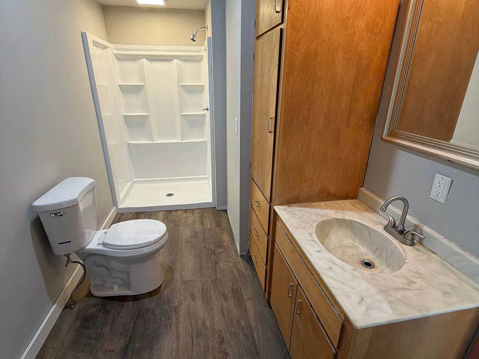4 bed, 2.0 bath, 1800 sqft, $1,995 — Photo 2
