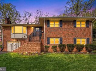 5908 Bush Hill Dr, Alexandria, VA 22310
