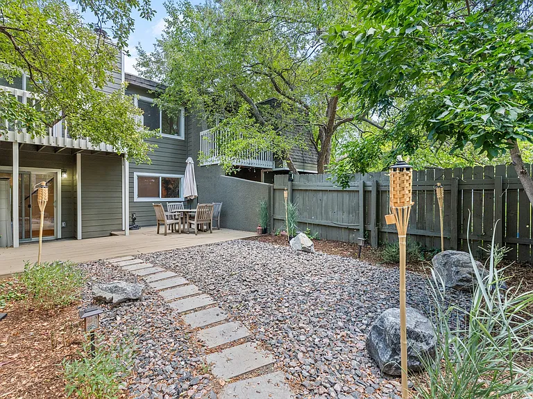 2926 Glenwood Dr — Photo 16