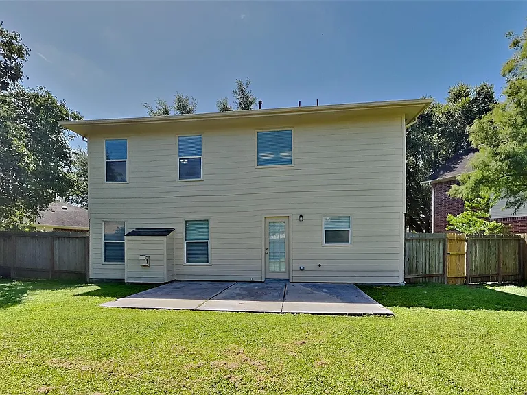 15610 Manorford Ct — Photo 17