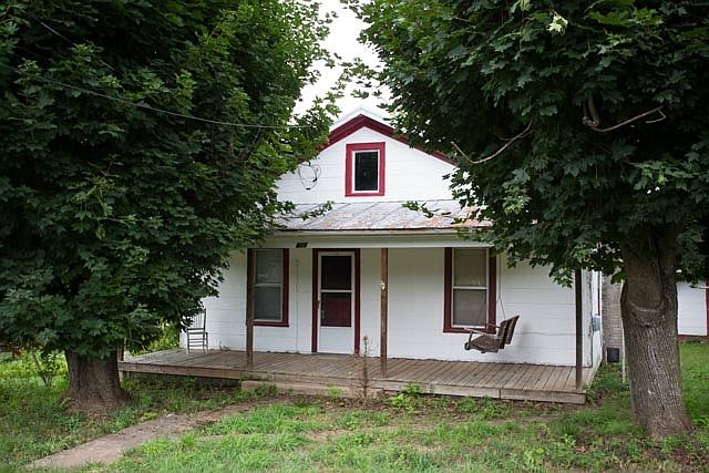 1st image of 417 Trenton Ave