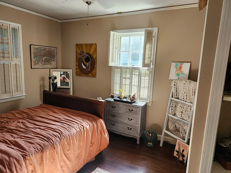 4890 Spottswood Ave — Photo 8