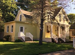 1315 Monroe Ave, Charleston, IL 61920