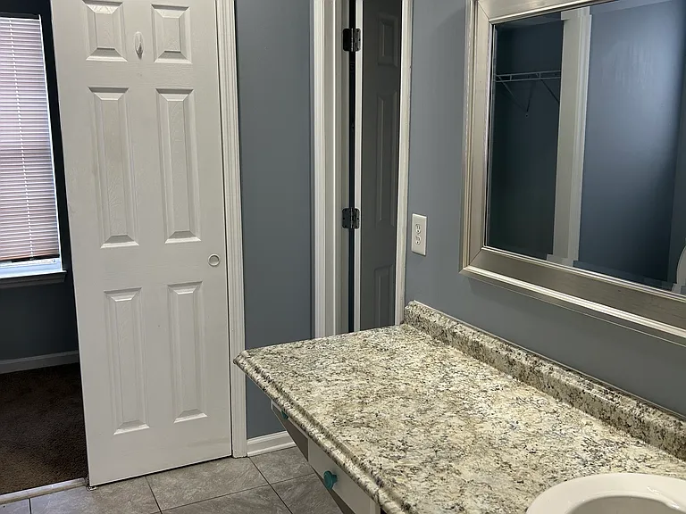 305 Rose Marie Ln — Photo 16