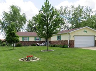 565 W Daisy Pl, Coal City, IL 60416