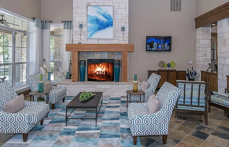 Arboleda Apartment Homes — Photo 8