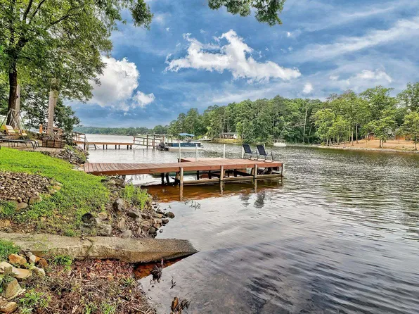 132 Highknoll Ct, Gilbert, SC 29054
