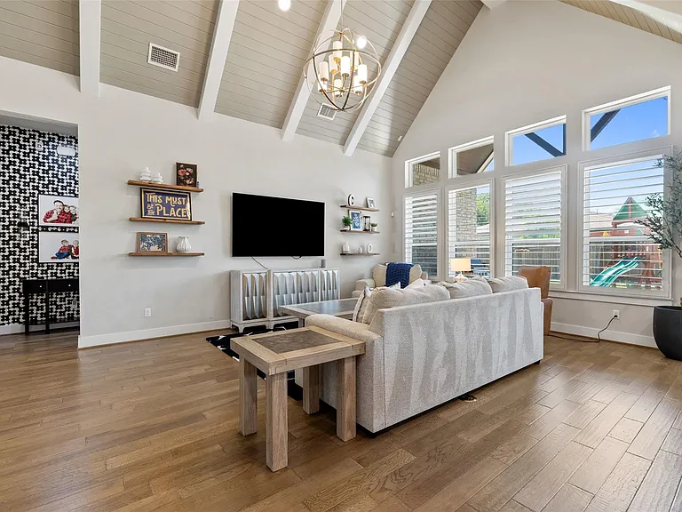 1608 Carmine Dr — Photo 10