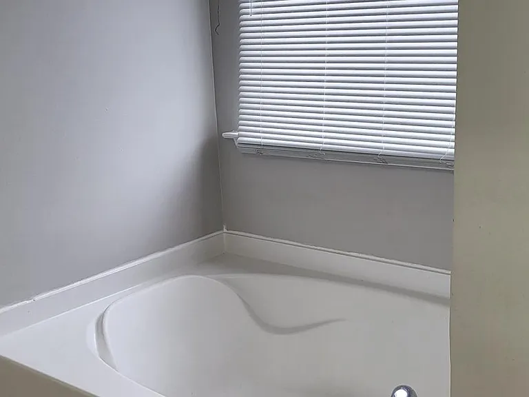 1113 Sparkling Cove Dr — Photo 32