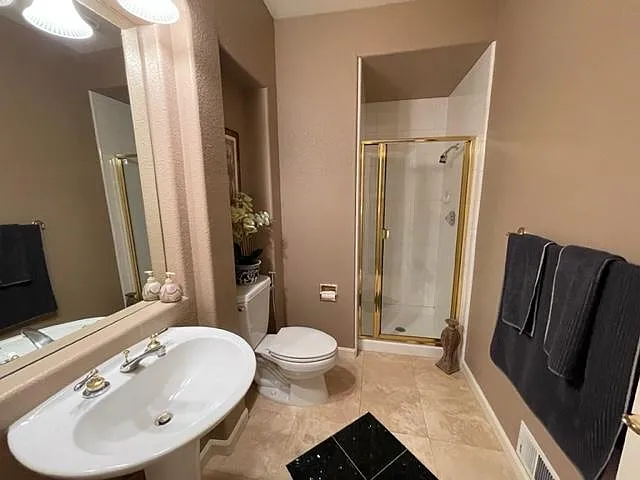 811 Fox Glen Pl — Photo 20