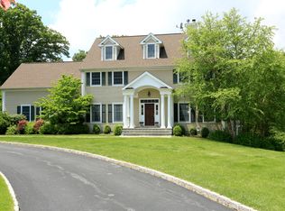 17 Pebblebrook Way, Chappaqua, NY 10510