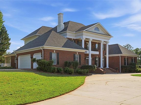 5th image of 1202 Hodges Cir