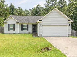 290 Sandstone Dr, Raeford, NC 28376