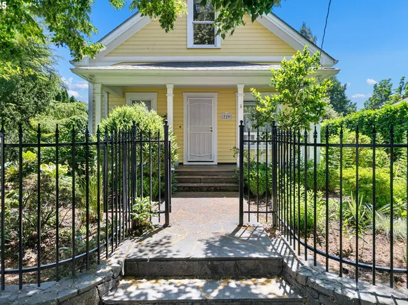 729 G St, Springfield, OR 97477