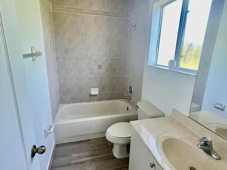 21477 SW 85th Psge — Photo 17