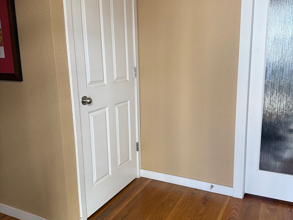 Entry into apartment
