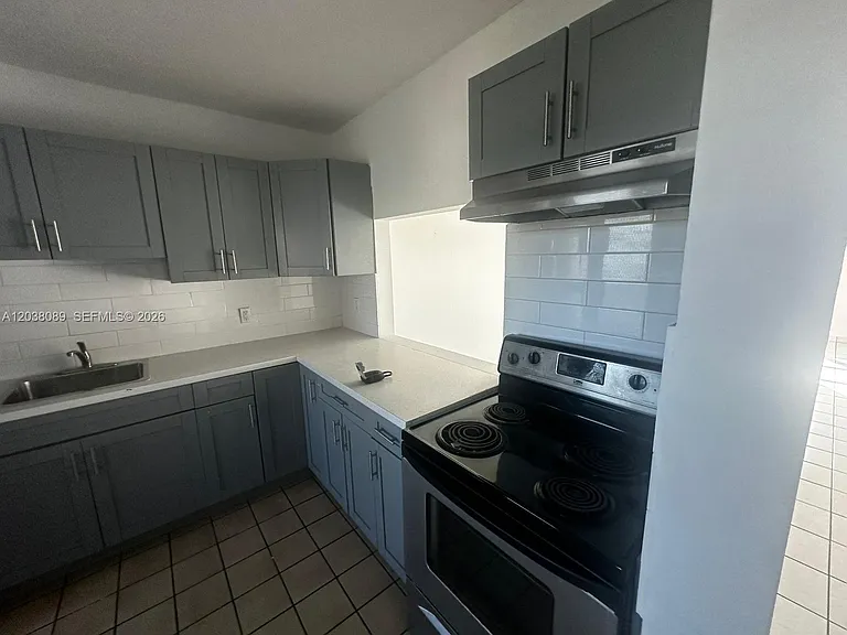 18700 NE 3rd Ct #626 — Photo 12