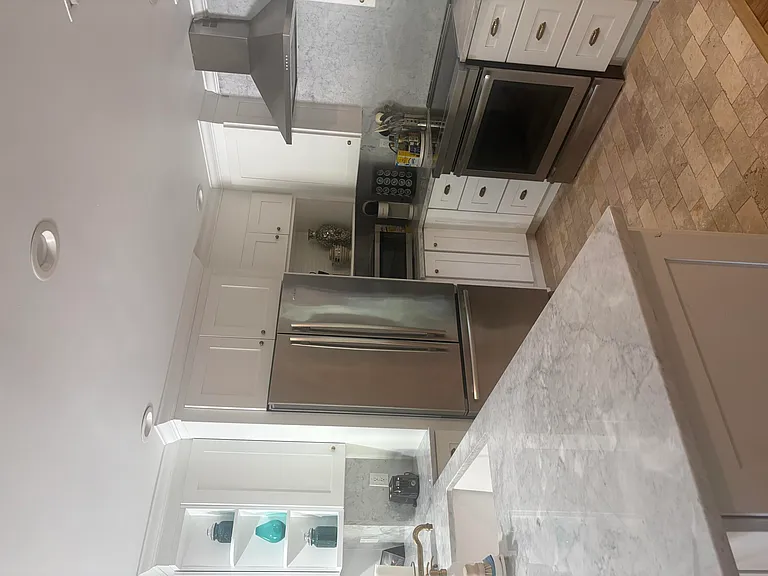 240 Almeria Rd — Photo 13