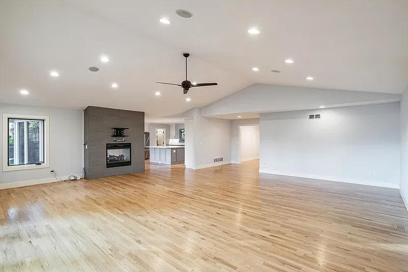 4 bed, 3.5 bath, 3112 sqft, $5,800 — Photo 4