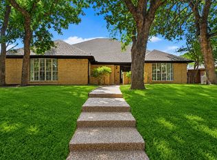 4504 Lake Park Dr, Arlington, TX 76016