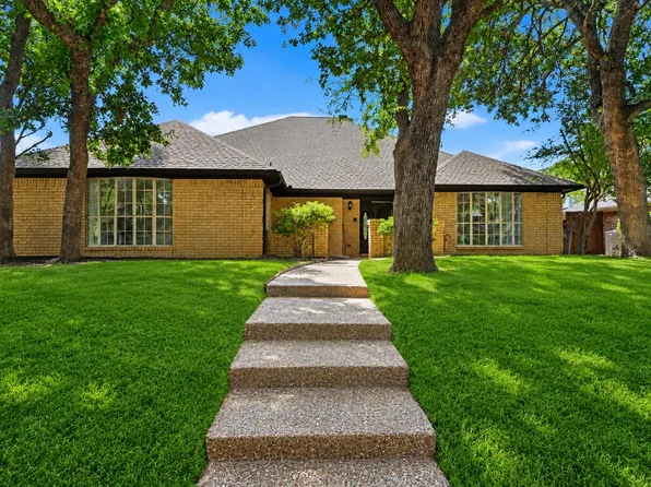 4504 Lake Park Dr, Arlington, TX 76016