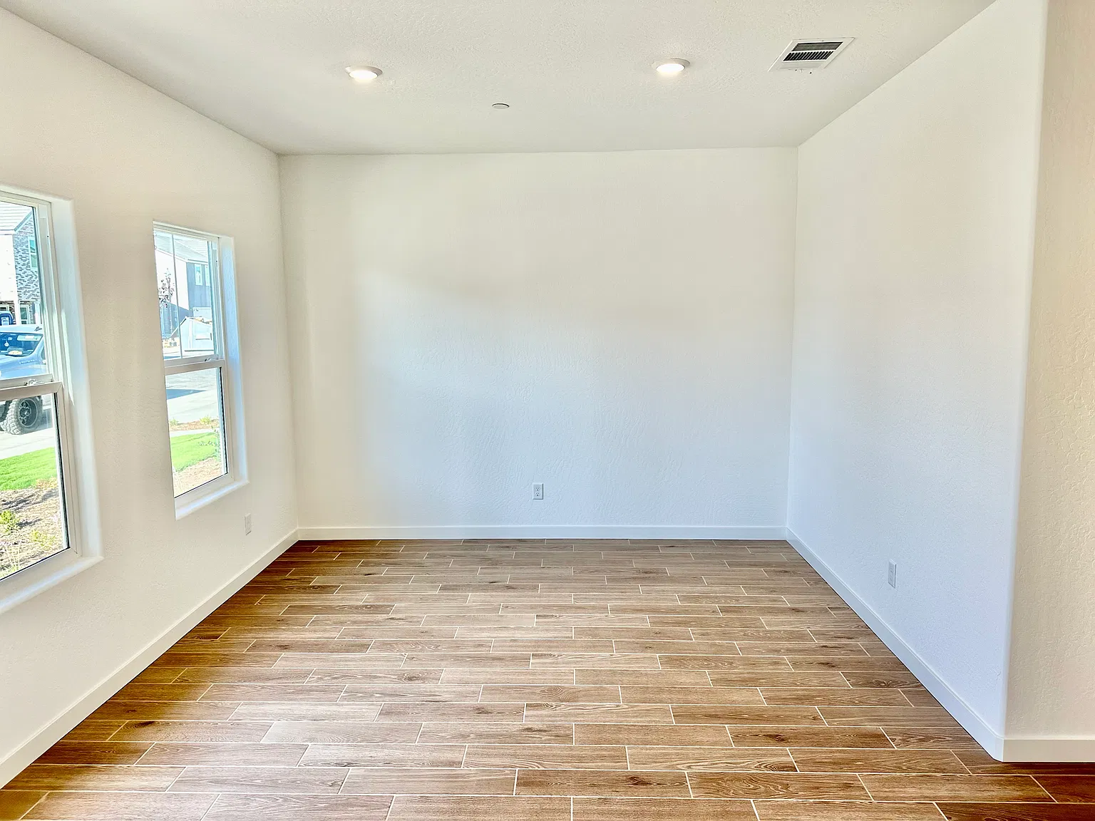 5 bed, 2985 sqft, $3,500 — Photo 4