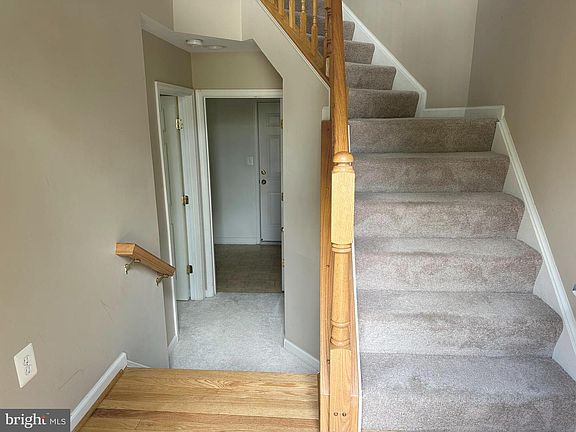 3rd image of 1310 Saunders Dr
