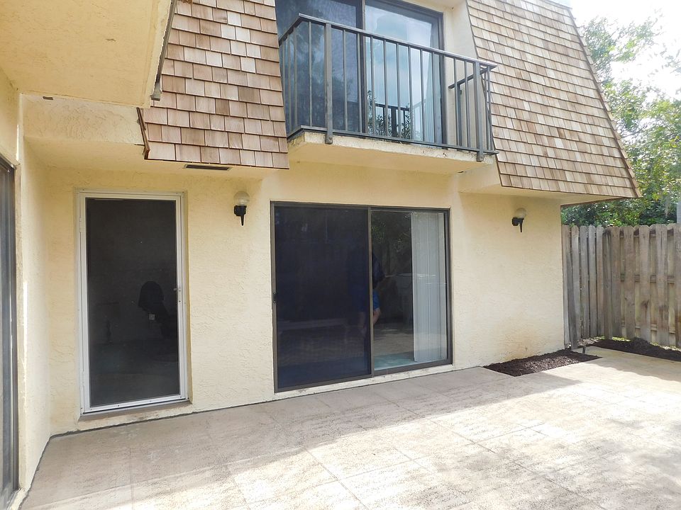 1st image of 335 S Waverly Pl