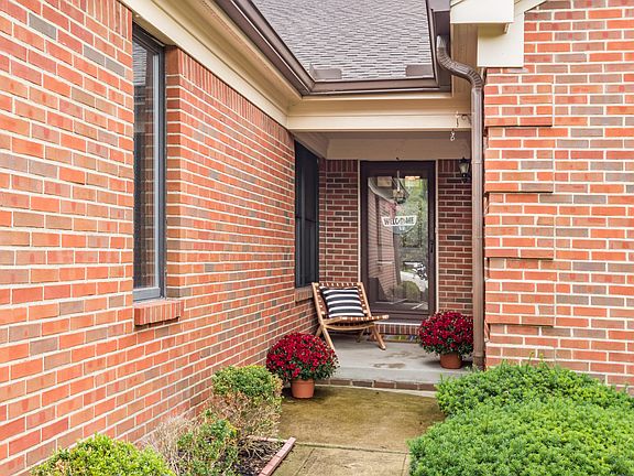 3rd image of 3253 Newgate Ct