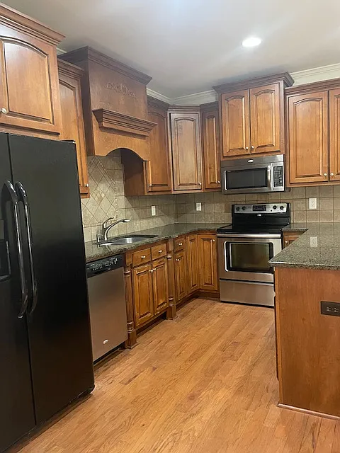 3 bed, 2.5 bath, 2250 sqft, $2,500 — Photo 4