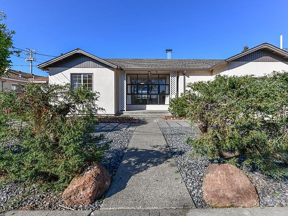 2nd image of 40 Averye Way
